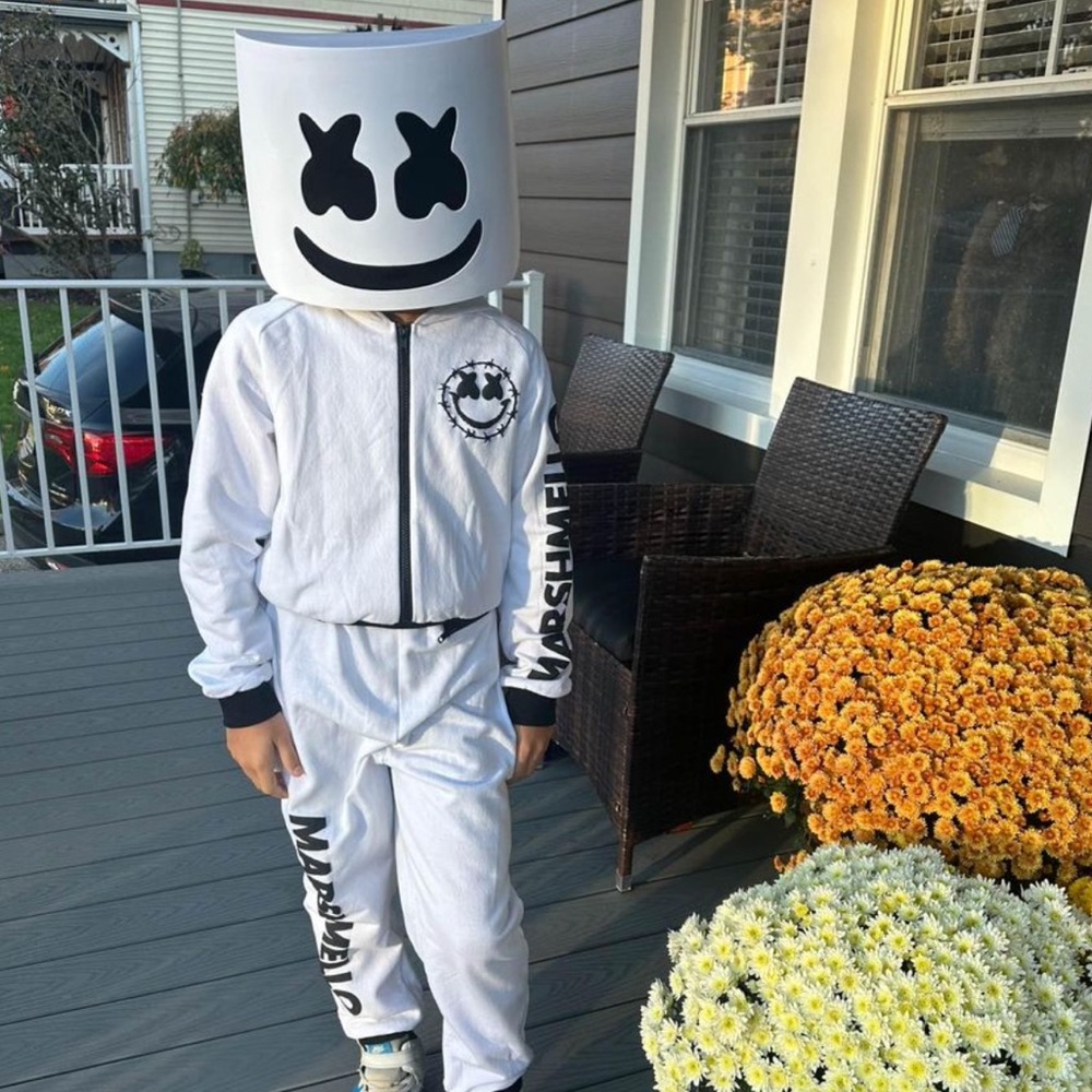 kids size medium marshmellow halloween costume